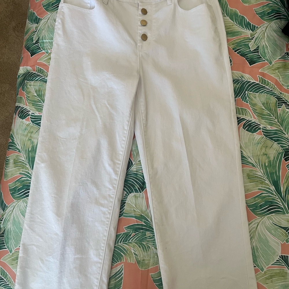 Chico’s White Wide Leg  Cropped Jeans
